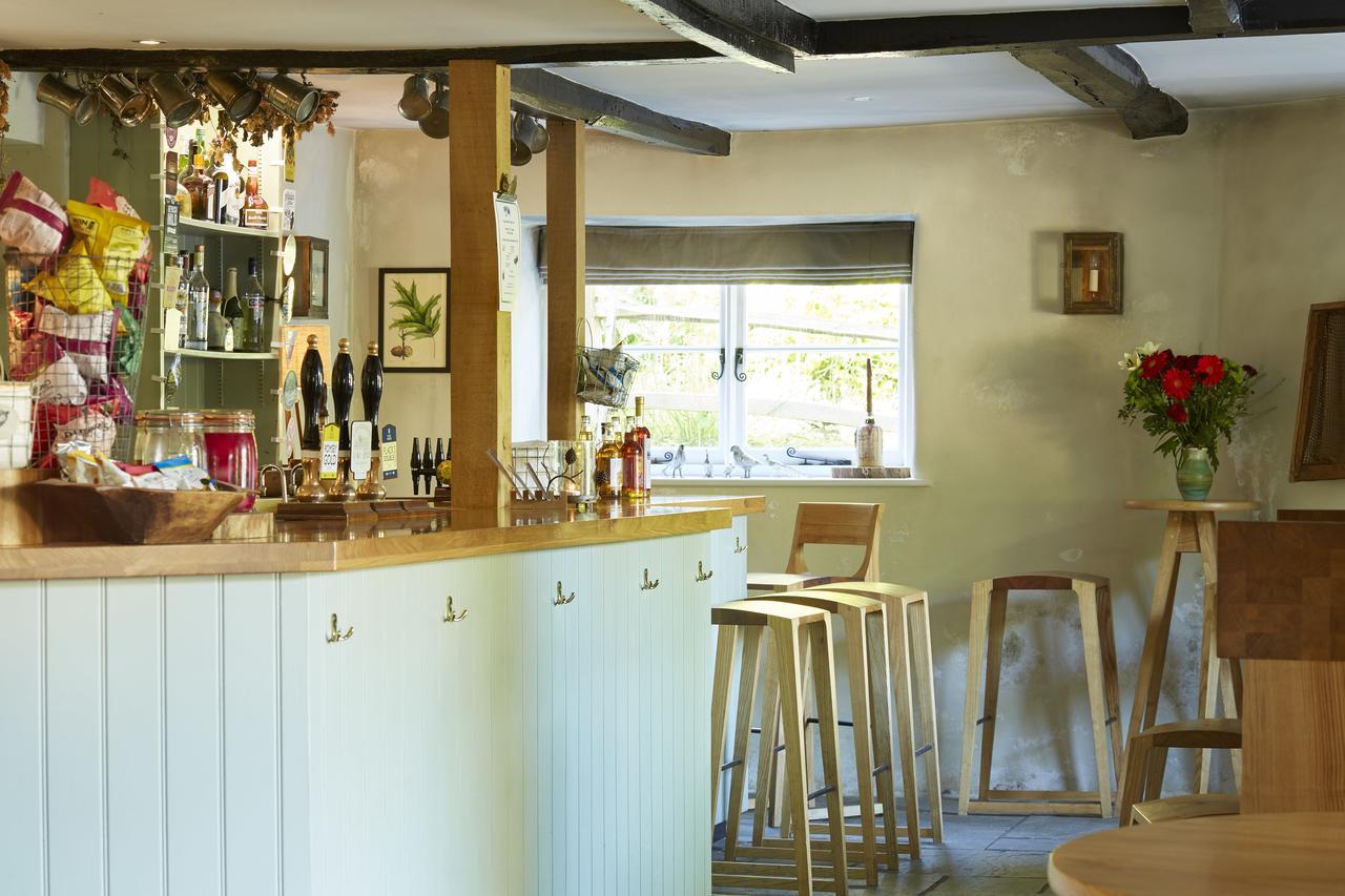 The Royal Oak Hotel Ansty  Buitenkant foto